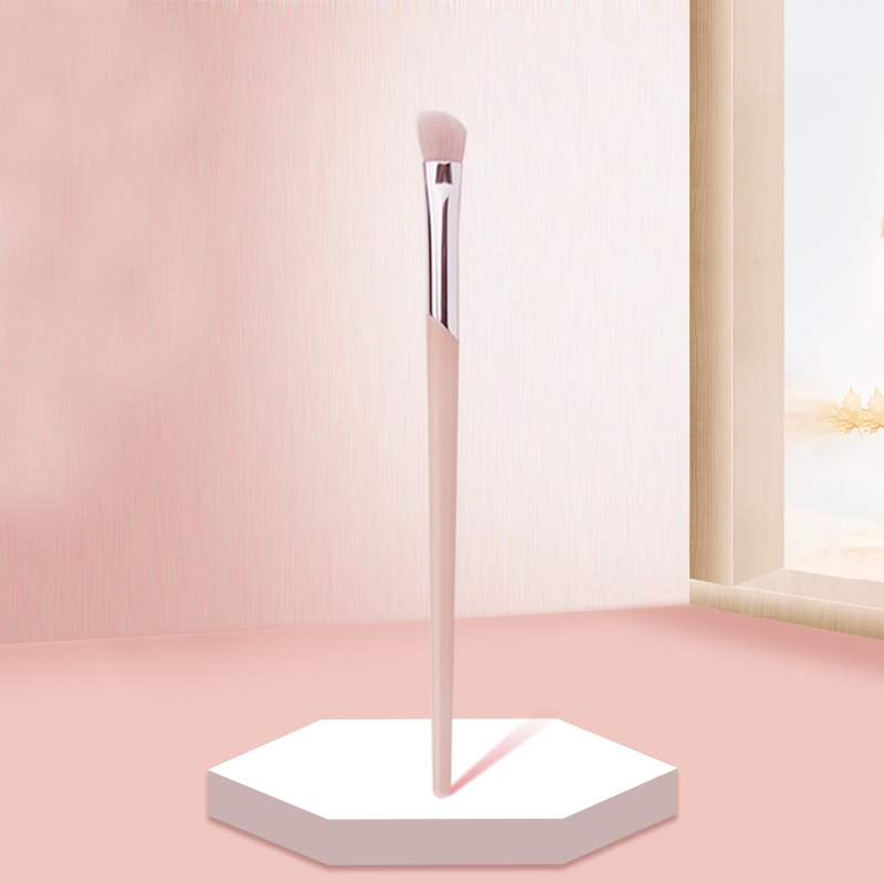 Cọ Tạo Khối Mũi Fenty F202